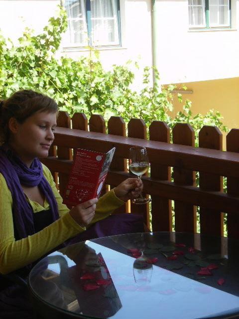 Weingut Zur Schlafmuetze Otel Herrnbaumgarten Oda fotoğraf