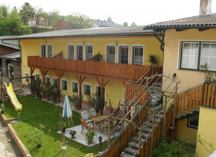 Weingut Zur Schlafmuetze Otel Herrnbaumgarten Dış mekan fotoğraf